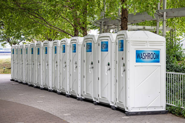 Best Portable toilet rental cost  in Fort Dick, CA